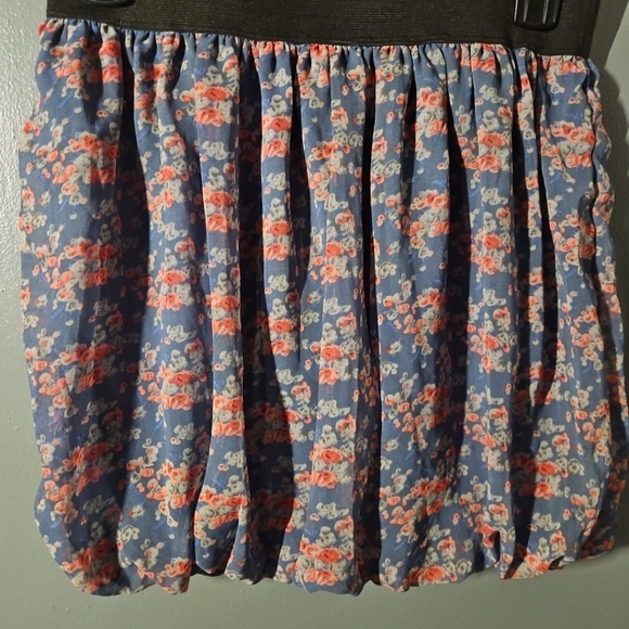 Forever 21 Elastic Waist Skirt Size M - Picture 5 of 11